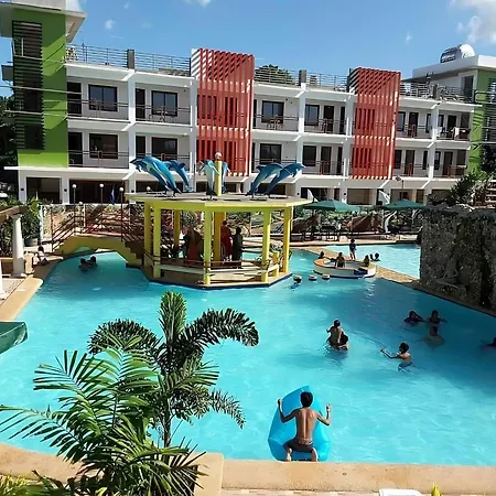 Moalboal Tropics Hotel