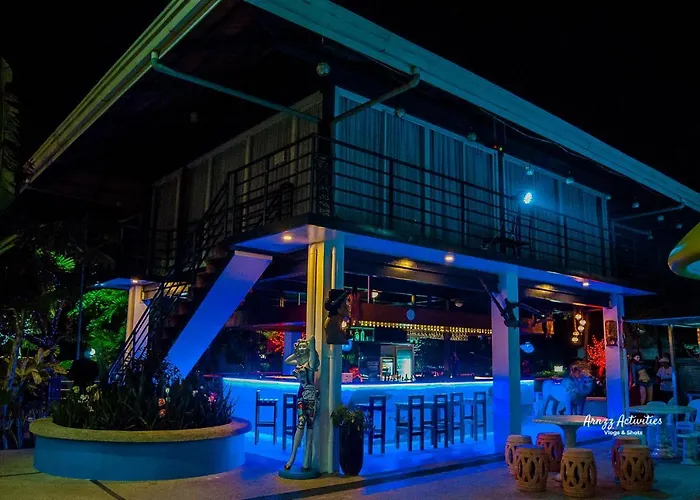 Hotel Tropics