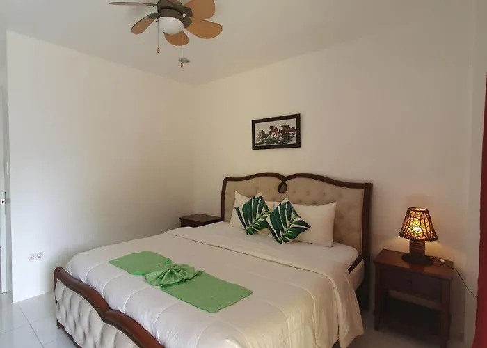 Hotel Tropics Moalboal