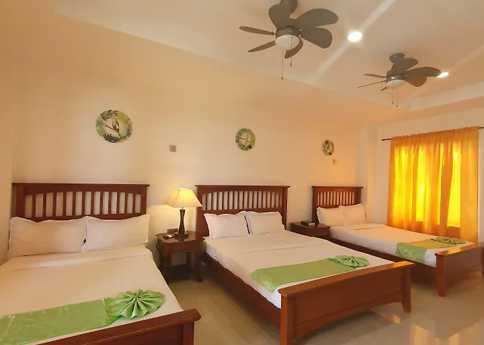 Hotel Tropics Moalboal