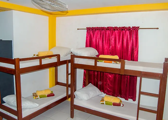 Hotel Tropics 3*