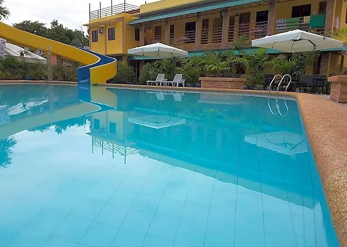 Hotel Tropics